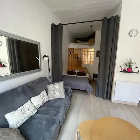 Agreable T2 Avec Baignoire Λα Σιοτά