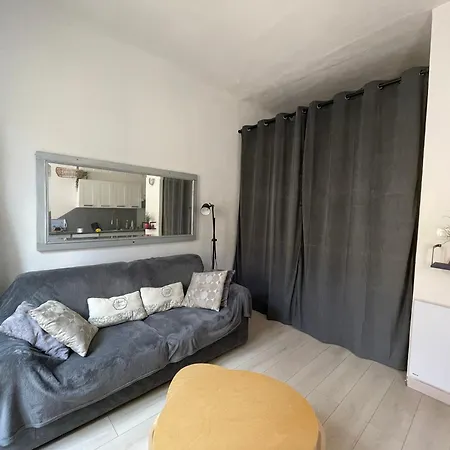 Agreable T2 Avec Baignoire *