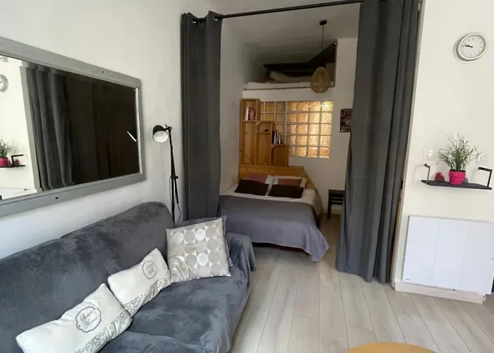 Agreable T2 Avec Baignoire La Ciotat